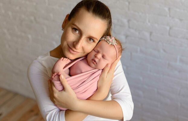 Key Differences Between a Nanny and Newborn Care Specialist