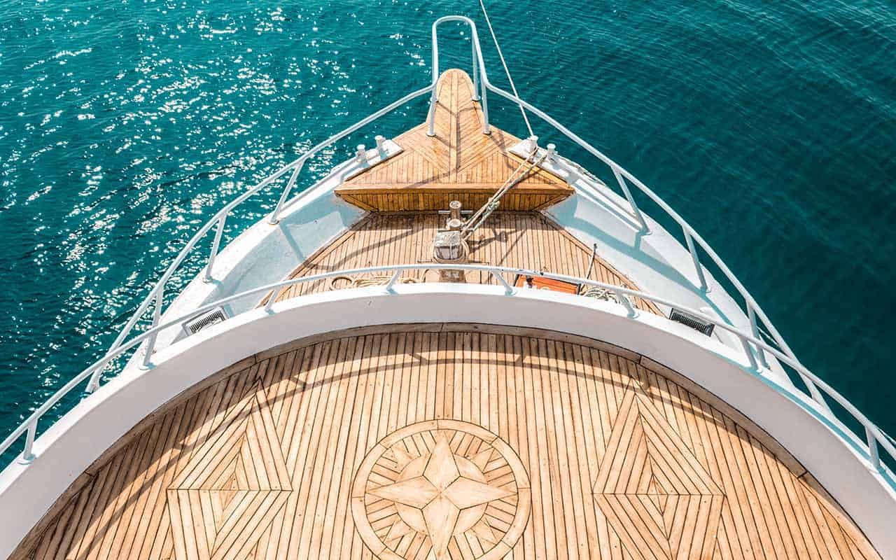 Best Practices for Hiring Your Yacht Crew | Household Staffing