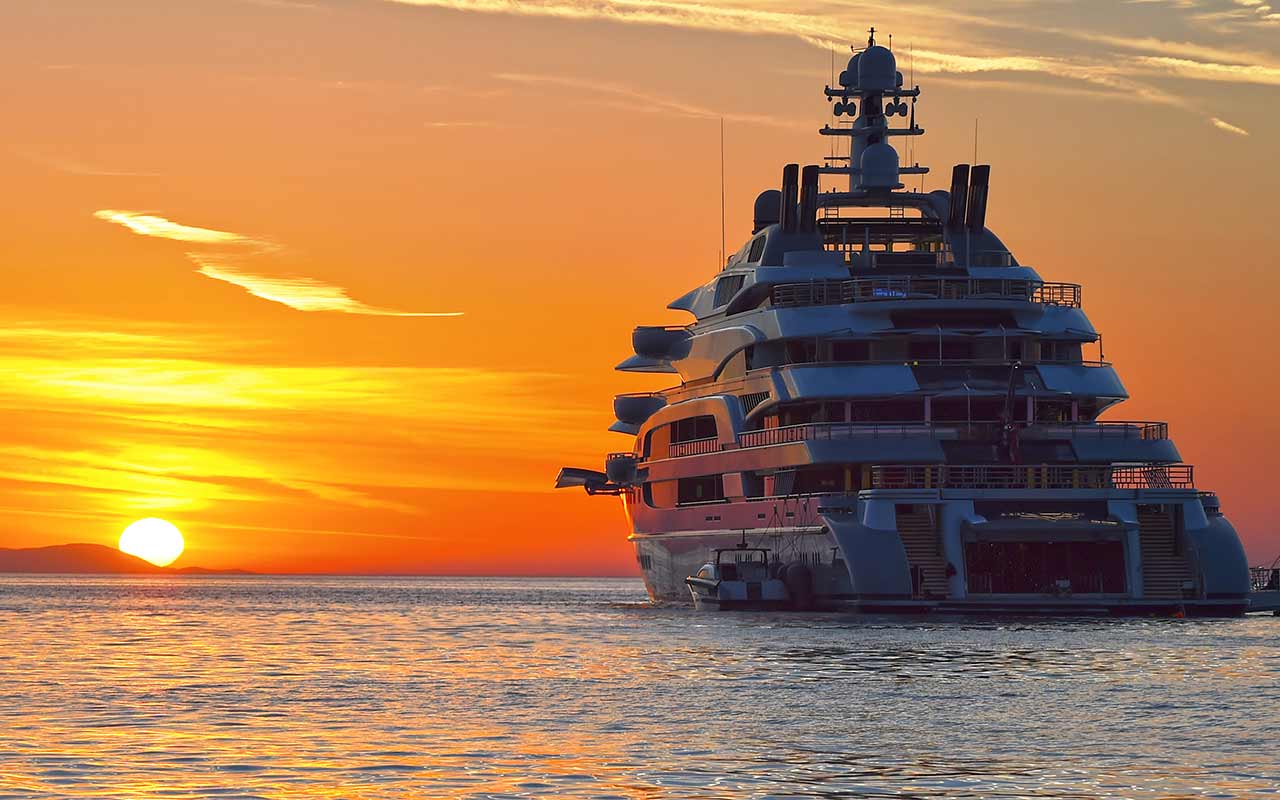 Tips to Secure a luxury yacht crew role | Household Staffing